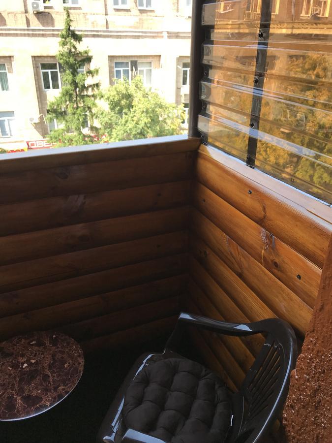 One-Bedroom Apartment On Gagarina Harkiv Dış mekan fotoğraf