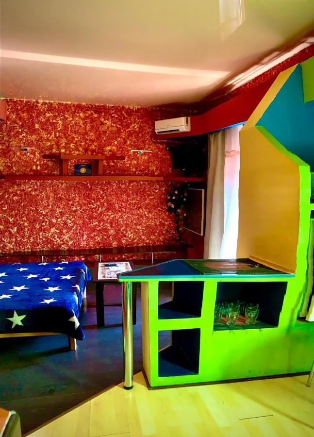 One-Bedroom Apartment On Gagarina Harkiv Dış mekan fotoğraf